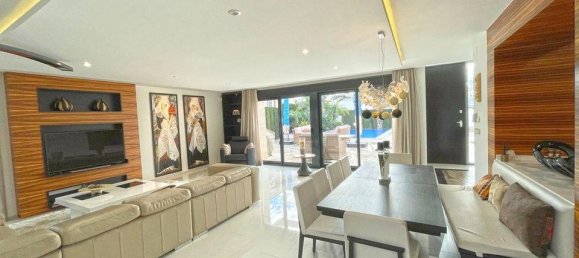 5 غرف نوم فيلا في Torrevieja, Spain رقم 189243 13