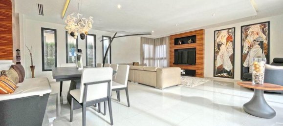 5 غرف نوم فيلا في Torrevieja, Spain رقم 189243 29