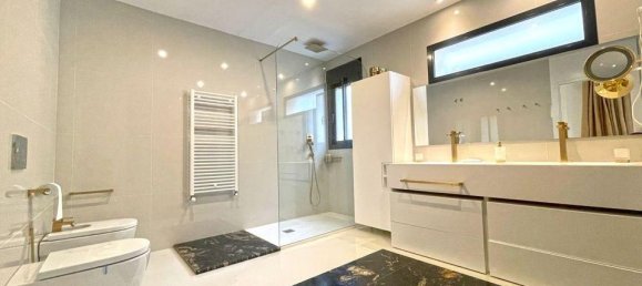 5 غرف نوم فيلا في Torrevieja, Spain رقم 189243 23