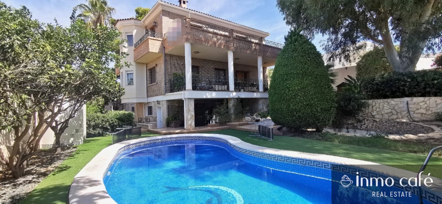 5 bedrooms Villa in Ciudad Quesada, Spain No. 275244