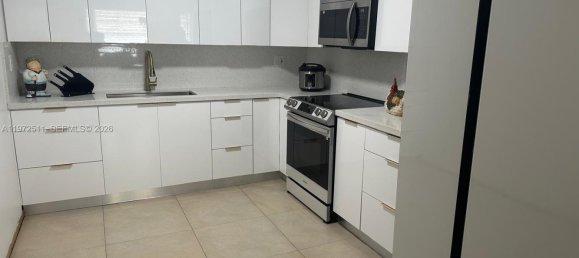 4 Schlafzimmer Villa in Miami, USA, Nr. 615477 2