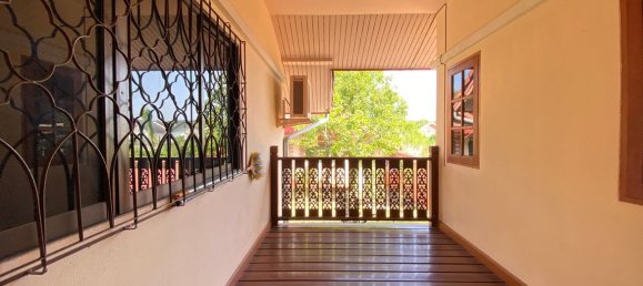 4 bedrooms House in Chiang Mai, Thailand No. 27082 11