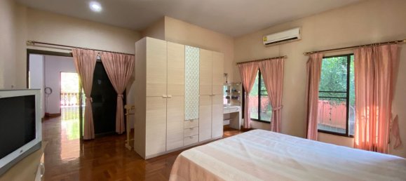 4 bedrooms House in Chiang Mai, Thailand No. 27082 4