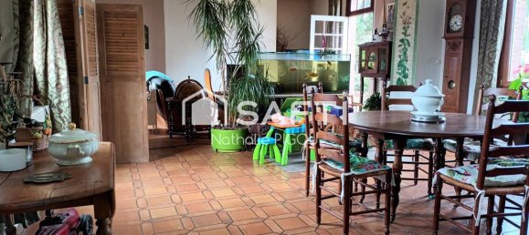 4 bedrooms House in Seine-Maritime, France No. 356502 2