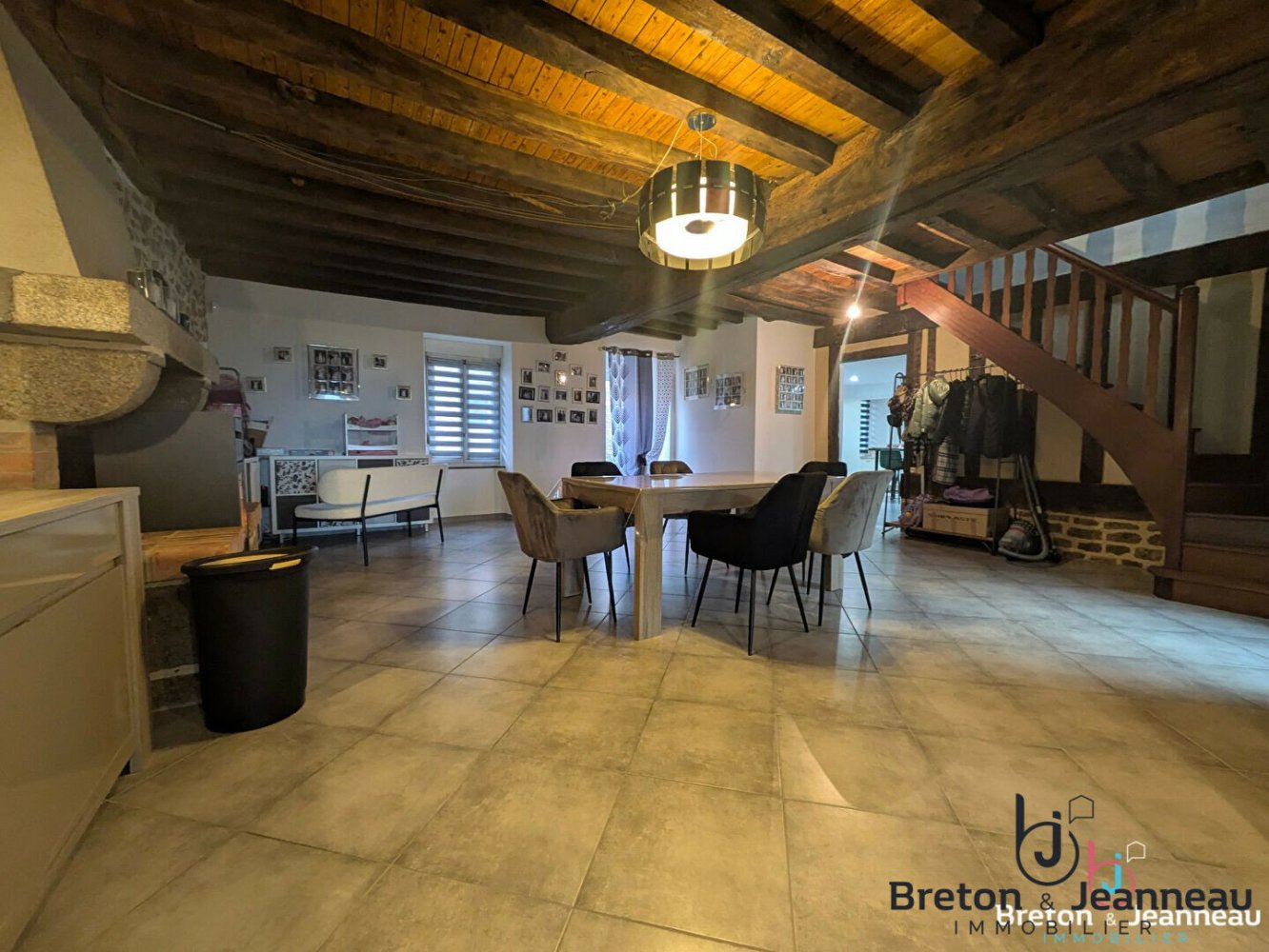 4 bedrooms House in Mayenne, France No. 357816