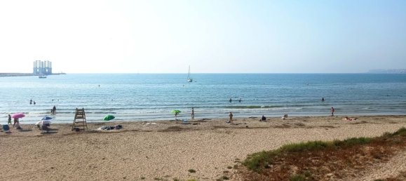 105m² Commercial property in San Gabriel, Spain No. 263455 7