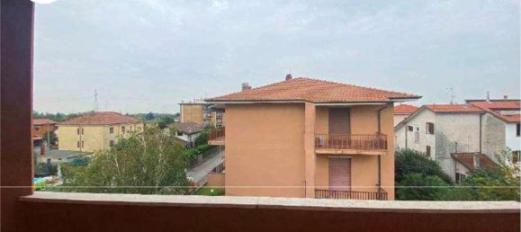 3 rooms Apartment in Verderio, Italy No. 8140 54