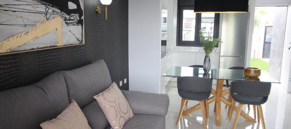 3 bedrooms Bungalow in Senda de Granada, Spain No. 9479 7