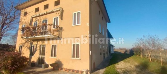4 bedrooms House in Vicenza, Italy No. 124980 5