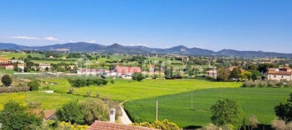 2 bedrooms House in Castiglione del Lago, Italy No. 356516 4