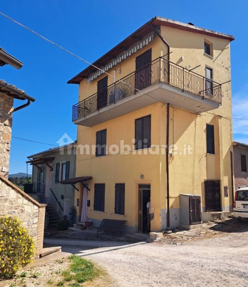 2 bedrooms House in Castiglione del Lago, Italy No. 356516