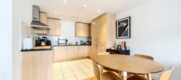 2 bedrooms Apartment in London, United Kingdom No. 3523 6