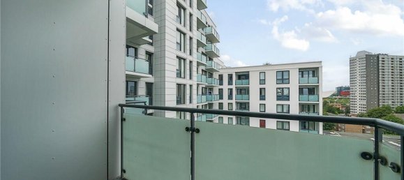 2 bedrooms Apartment in London, United Kingdom No. 3523 14