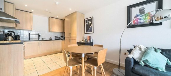 2 bedrooms Apartment in London, United Kingdom No. 3523 11