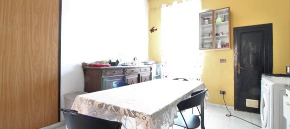 4 rooms Apartment in Livorno, Italy No. 224887 6