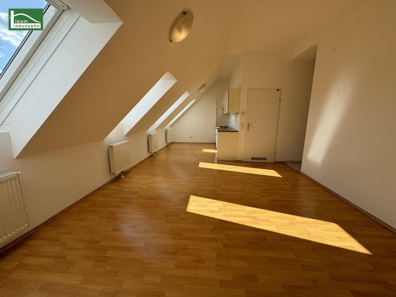 Квартира с 2 комнатами в Рудольфсхайм-Фунфхаус, Австрия № 223062