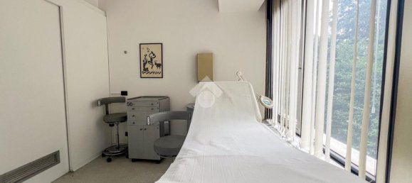 Büro in Desio, Italy 129m², Nr. 81424 13