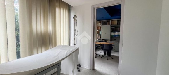 Büro in Desio, Italy 129m², Nr. 81424 16