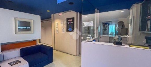 Büro in Desio, Italy 129m², Nr. 81424 24