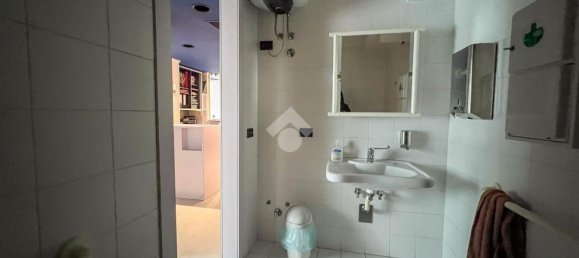 Büro in Desio, Italy 129m², Nr. 81424 34