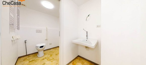 110m² Commercial property in Milan, Italy No. 260463 20