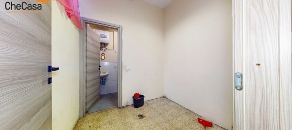 110m² Commercial property in Milan, Italy No. 260463 3