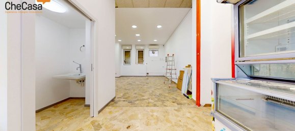 110m² Commercial property in Milan, Italy No. 260463 18
