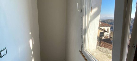 3 rooms House in Pecetto di Valenza, Italy No. 107755 4