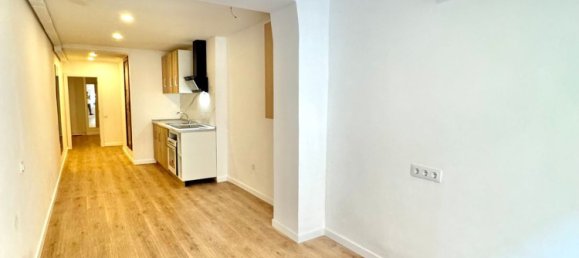 1 bedroom Apartment in Barcelona, Spain No. 188618 5