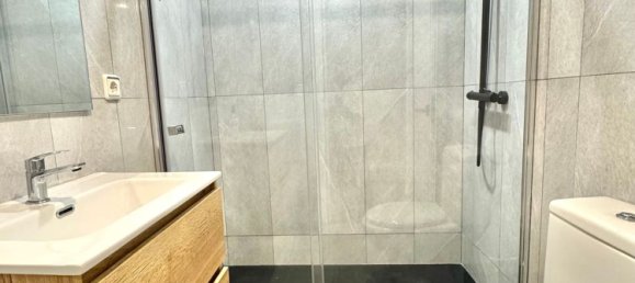 1 bedroom Apartment in Barcelona, Spain No. 188618 18