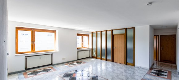 Квартира с 6 комнатами в Reutlingen, Германия № 371324 2