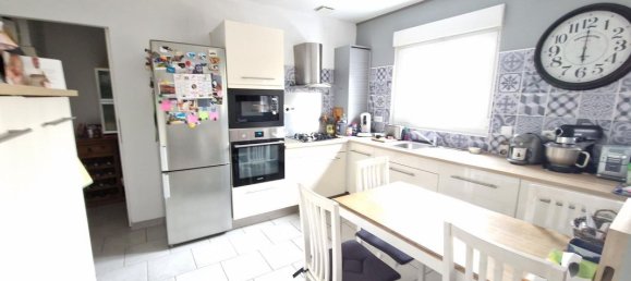 4 bedrooms House in Arras, France No. 363589 3