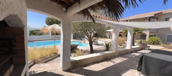 Casa de 3 dormitorios en Gard, France No. 326640 8