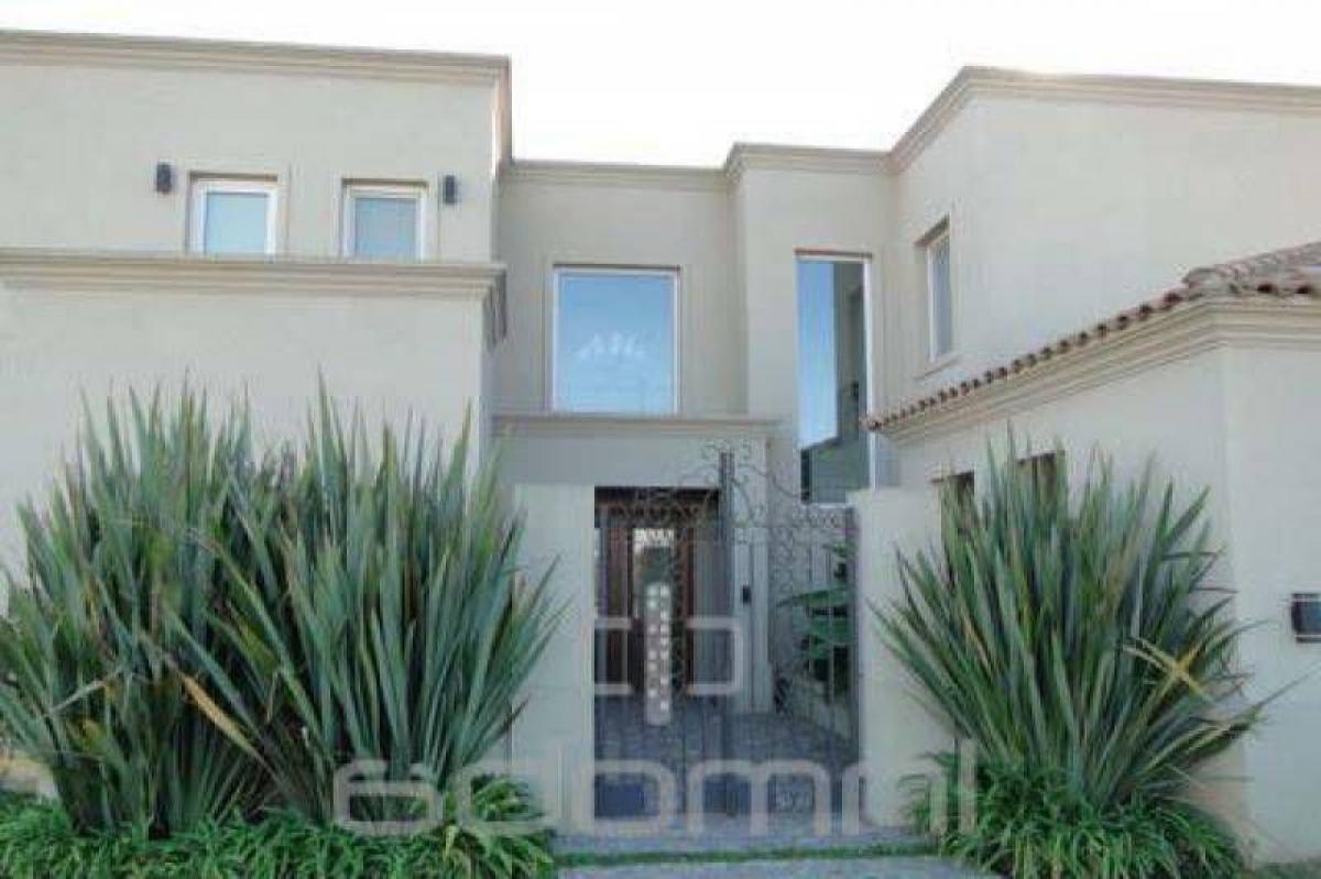 4 bedrooms House in General Rodriguez, Argentina No. 74572