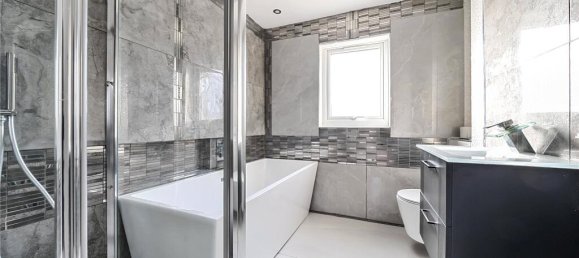 4 bedrooms House in Whetstone, United Kingdom No. 6712 12