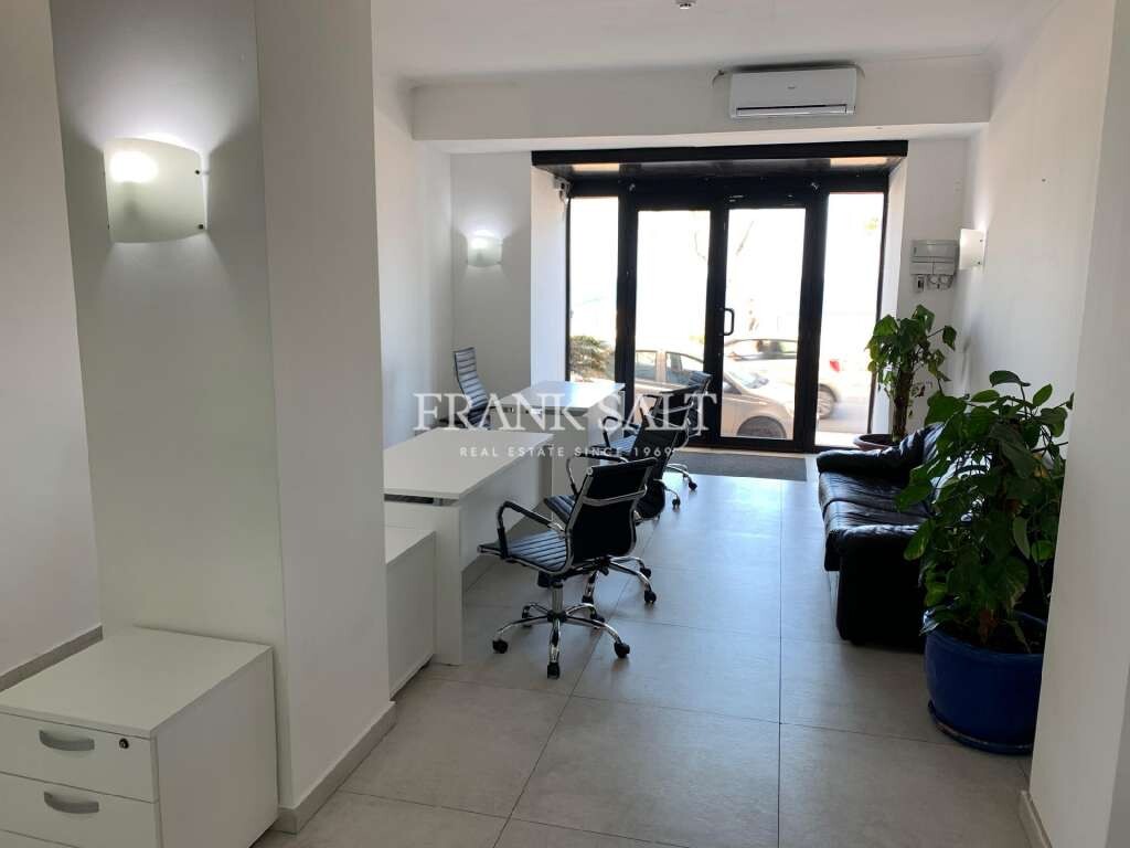 90m² Office in Sliema, Malta No. 11770