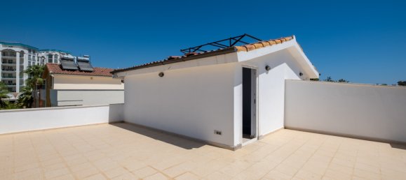 Вилла с 3 комнатами в Аланья, Турция № 23595 21