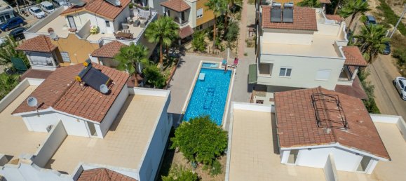 Вилла с 3 комнатами в Аланья, Турция № 23595 6