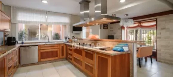 8 bedrooms Villa in Estepona, Spain No. 24238 7