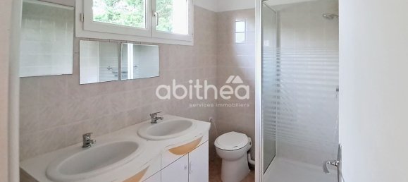 3 bedrooms House in Lesigny, France No. 186856 16