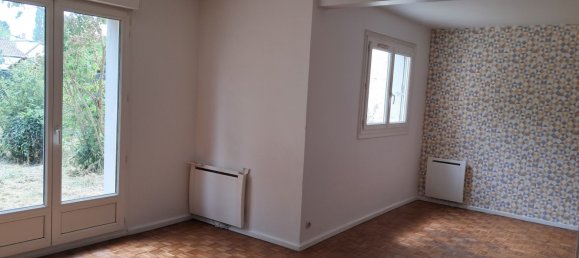 3 bedrooms House in Lesigny, France No. 186856 20