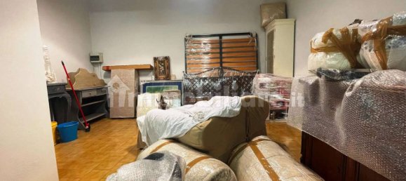 1 room Office in Bergamo, Italy No. 57530 2