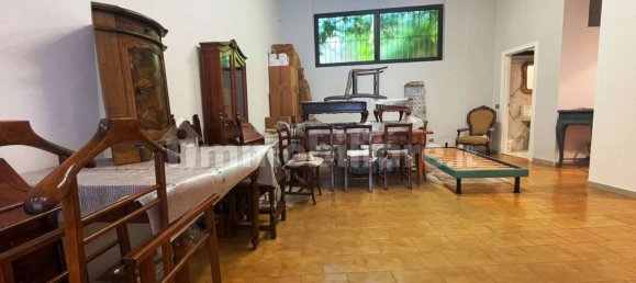 1 room Office in Bergamo, Italy No. 57530 8