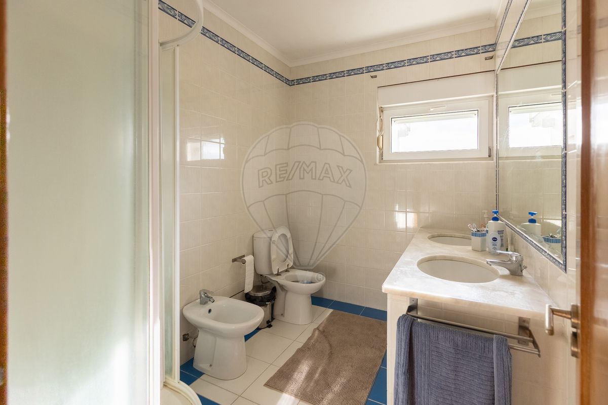 5 bedrooms House in Angra do Heroismo, Portugal No. 175566