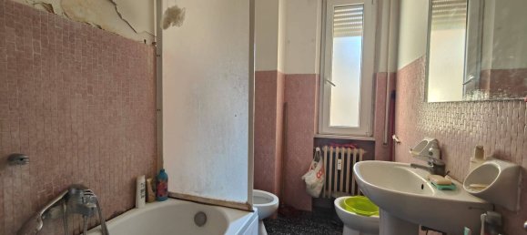 4 bedrooms Apartment in Pesaro, Italy No. 329937 7