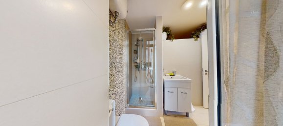 2 Schlafzimmer Wohnung in Naples, Italy, Nr. 206776 21