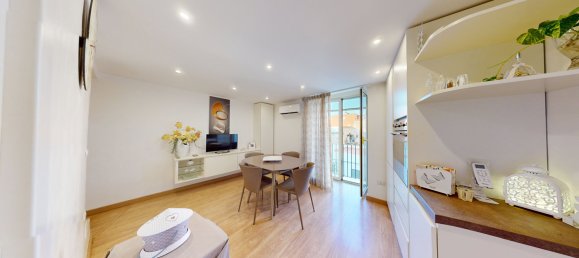 2 Schlafzimmer Wohnung in Naples, Italy, Nr. 206776 3