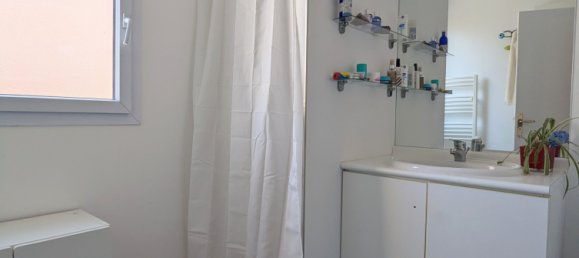 2 Schlafzimmer Doppelhaus in Villeurbanne, France, Nr. 343979 12