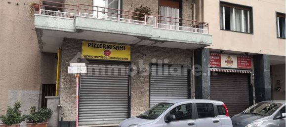 Imóvel comercial de 2 divisões em Genoa, Italy N.º 31691 7
