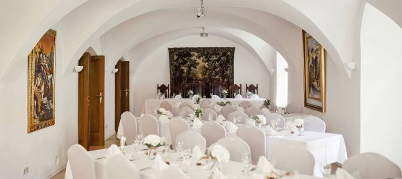 Здание с 6 спальнями в Кельхайм, Германия № 191496 9